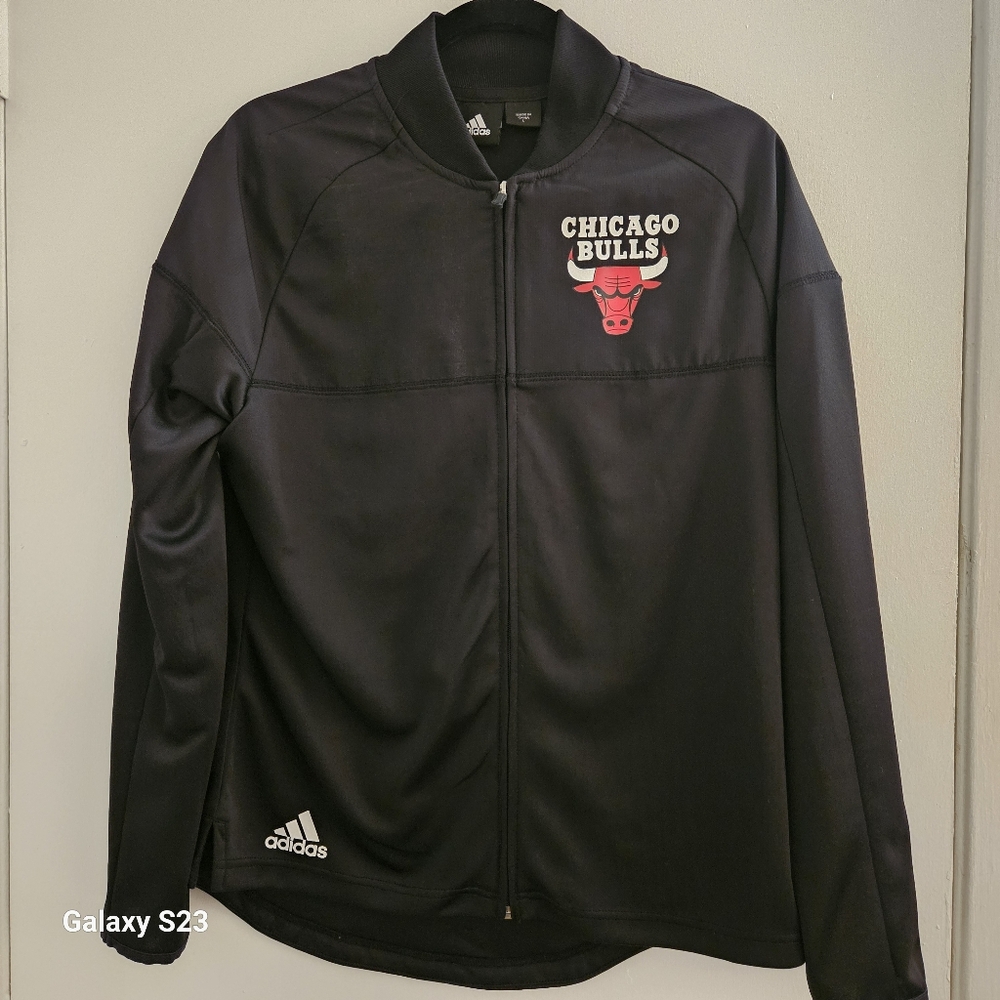 Adidas Black Bomber Jacket with Chicago Bulls Logo Womens L